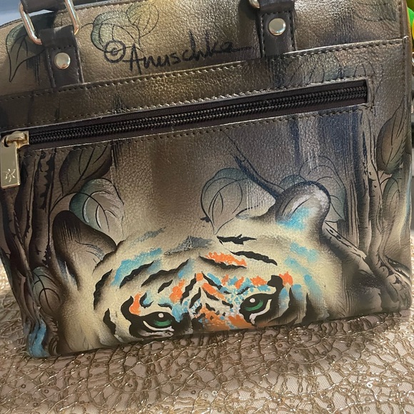 Hand painted tiger bag by Anuschka - Picture 4 of 14